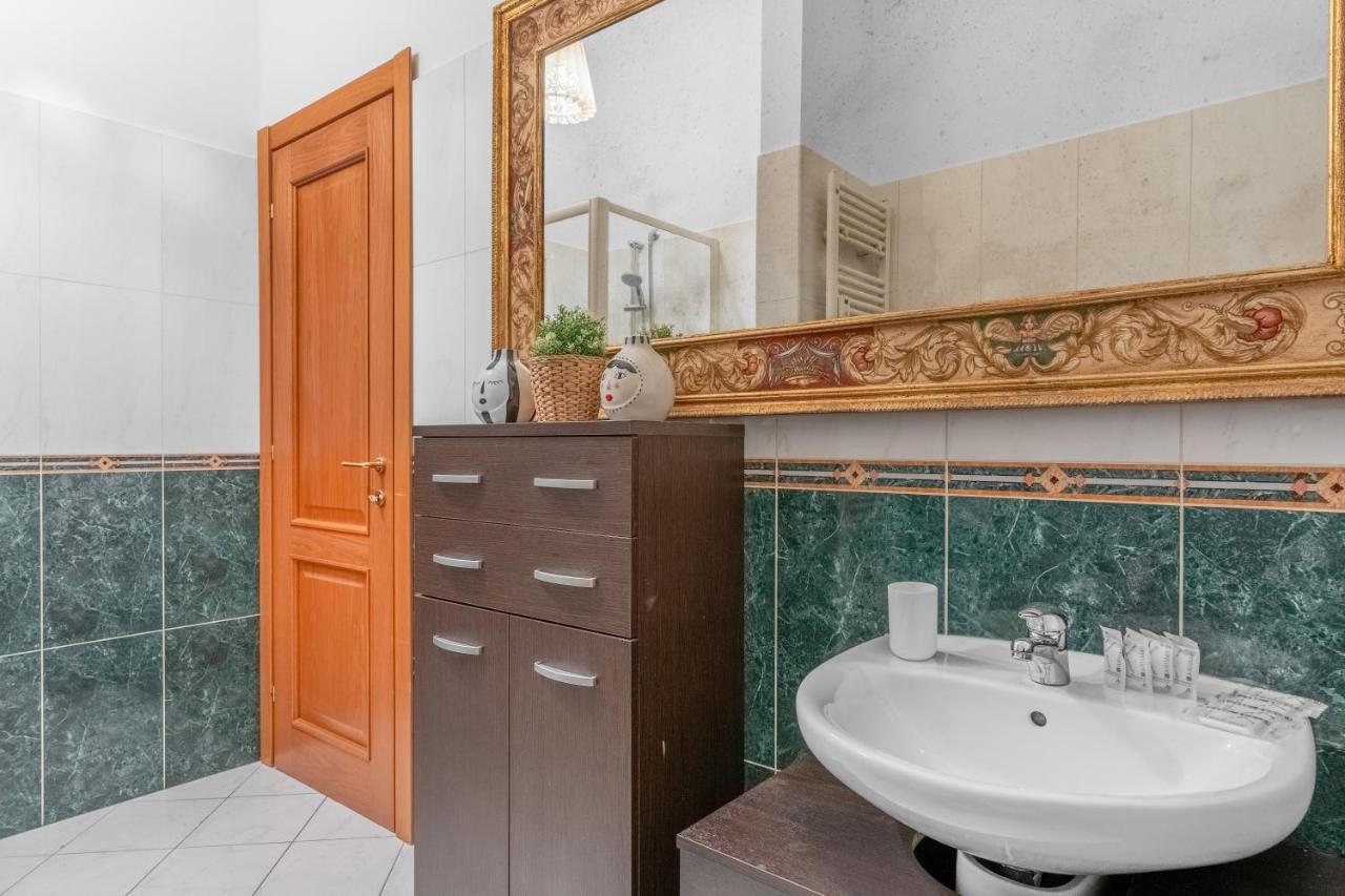 Ca36 - Luxurious Central Apartment - Romantic Milan Luaran gambar